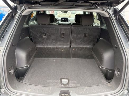 Certified 2024 Chevrolet Blazer LT w/ Convenience Package FWD image 11