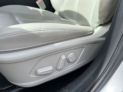 Certified 2022 Kia Sorento S image 5