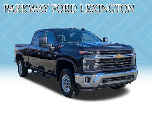 Used 2024 Chevrolet Silverado 2500 LT w/ All Star Edition image 3