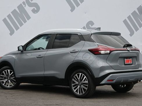 Used 2021 Nissan Kicks SV FWD image 7