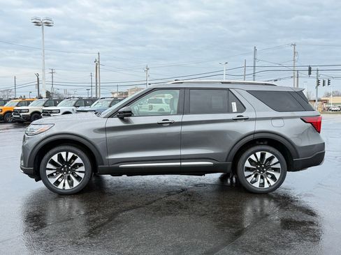 New 2026 Ford Explorer Platinum image 2