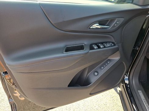 Used 2023 Chevrolet Equinox Premier FWD image 13