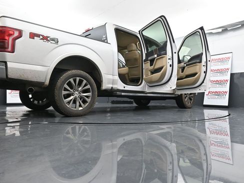 Used 2015 Ford F150 Lariat w/ Equipment Group 502A Luxury image 29