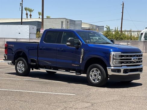 Used 2026 Ford F250 XLT w/ XLT Premium Package AWD/4WD image 2