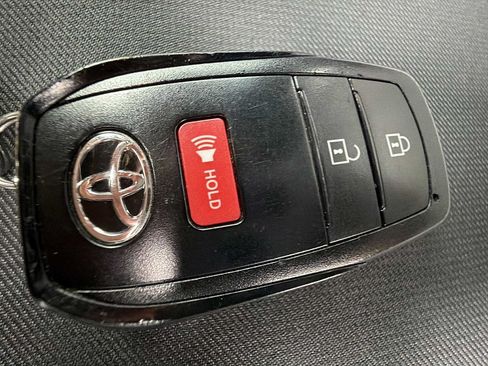 Used 2024 Toyota Tacoma TRD Off-Road AWD/4WD image 28
