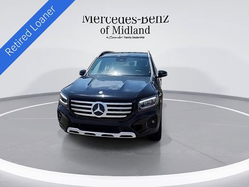 New 2025 Mercedes-Benz GLB 250 image 3