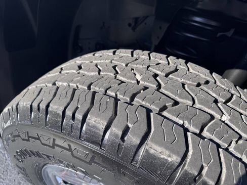 Used 2021 RAM 2500 Big Horn image 13