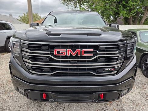 Used 2025 GMC Sierra 1500 AT4 w/ AT4 Premium Package image 3