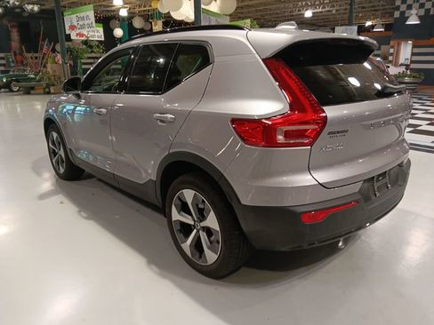 Used 2026 Volvo XC40 B5 Plus AWD/4WD image 15