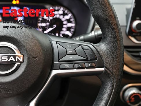 Used 2023 Nissan Altima 2.5 SV AWD/4WD image 16