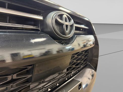 Used 2020 Toyota 4Runner SR5 Premium w/ Moonroof Package AWD/4WD image 42