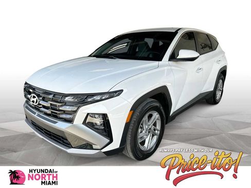 Used 2025 Hyundai Tucson SE FWD image 1