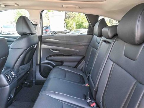 Used 2026 Hyundai Tucson Limited image 17