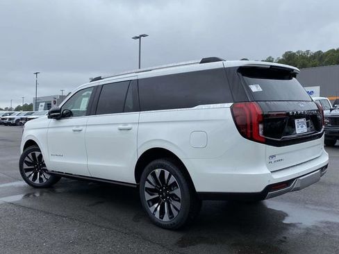 New 2025 Ford Expedition Max Platinum w/ Driver's Package image 5