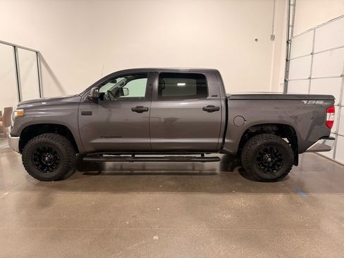 Used 2019 Toyota Tundra SR5 w/ SR5 Upgrade Package image 8