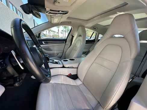 Used 2023 Porsche Panamera Platinum Edition image 5