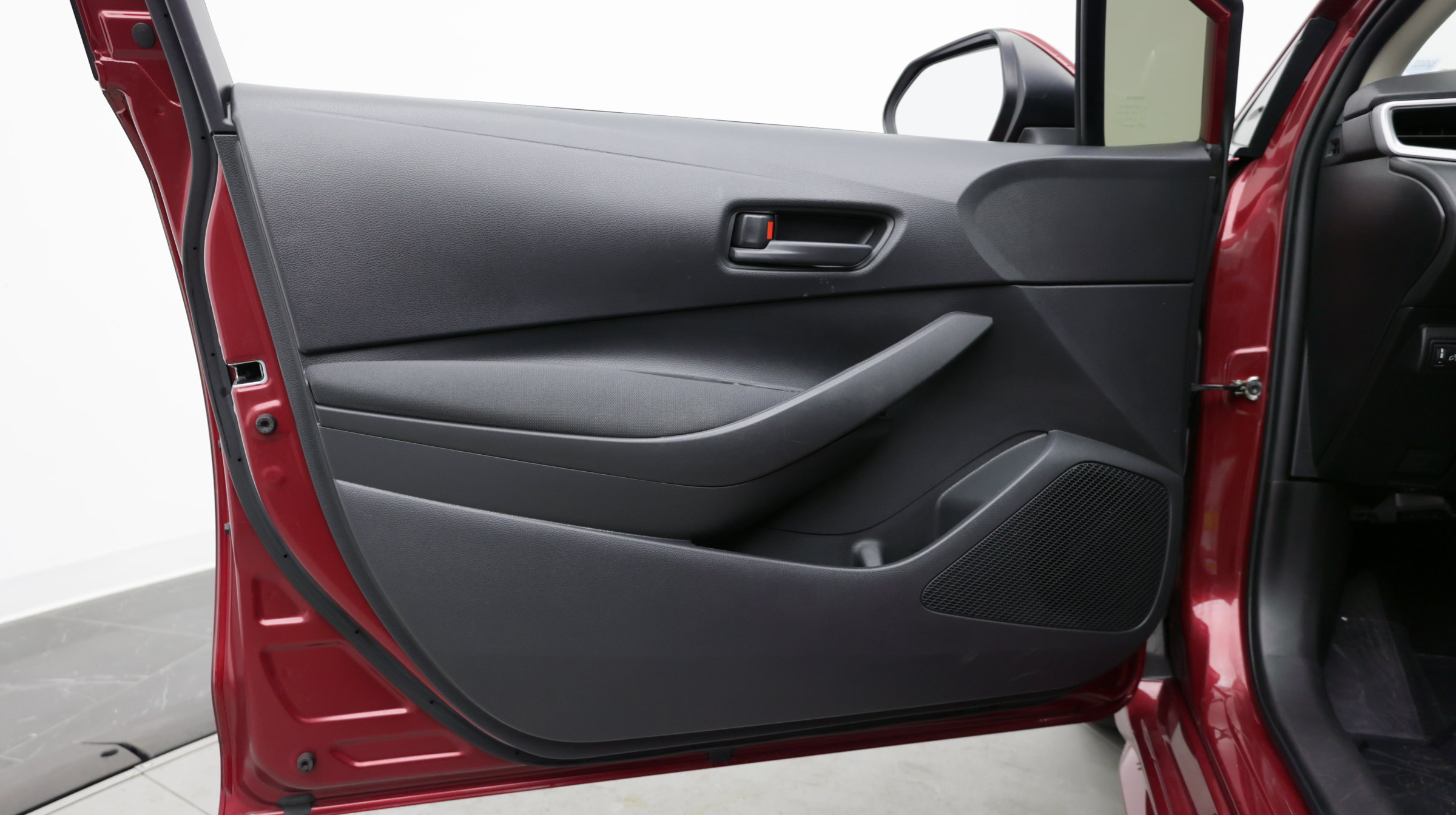 Used 2022 Toyota Corolla LE FWD image 10