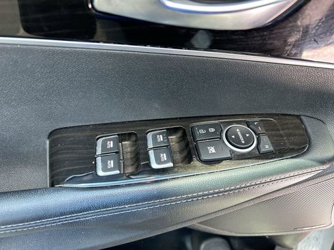 Used 2019 Kia Sorento EX w/ EX Touring Package AWD/4WD image 27