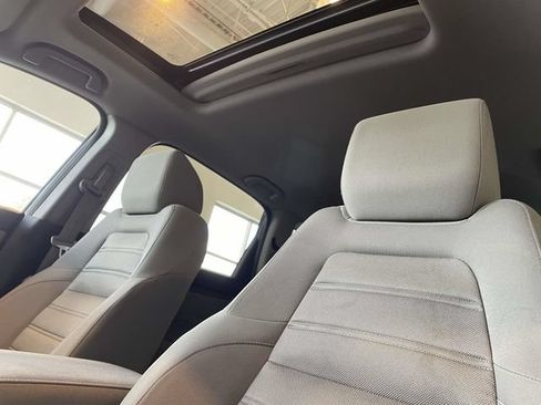 Used 2017 Honda CR-V EX image 16