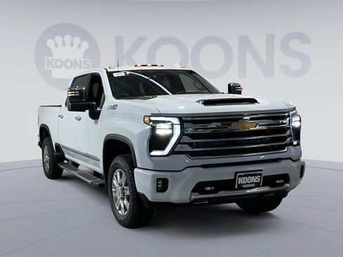 New 2026 Chevrolet Silverado 2500 High Country w/ Z71 Off-Road Package image 18