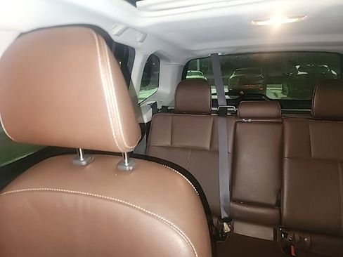 Used 2018 Subaru Forester 2.5i Touring w/ Popular Package #2 image 21