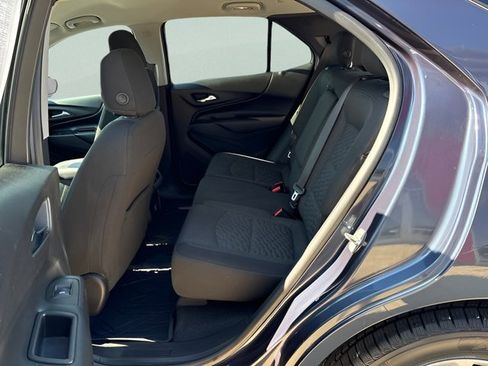 Used 2018 Chevrolet Equinox LT FWD image 31