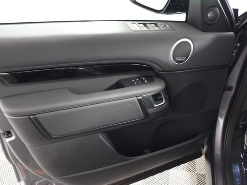 Certified 2025 Land Rover Discovery S AWD/4WD image 14