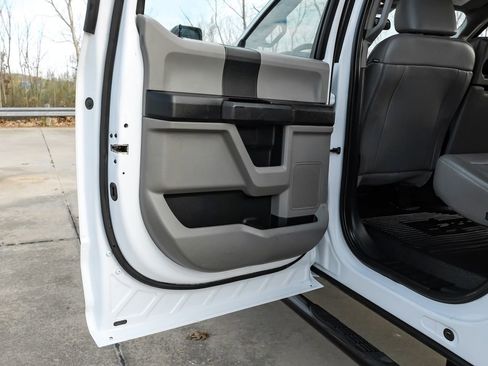 Used 2019 Ford F550 4x4 Crew Cab Super Duty image 39