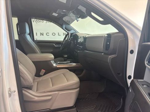 Used 2024 Chevrolet Silverado 1500 LT Trail Boss w/ Convenience Package II AWD/4WD image 6