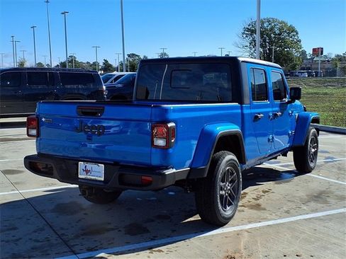 New 2026 Jeep Gladiator Sport image 6