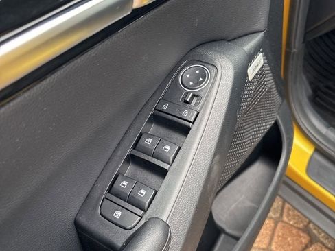 Used 2023 Kia Seltos SX w/ SX Sunroof Package image 13