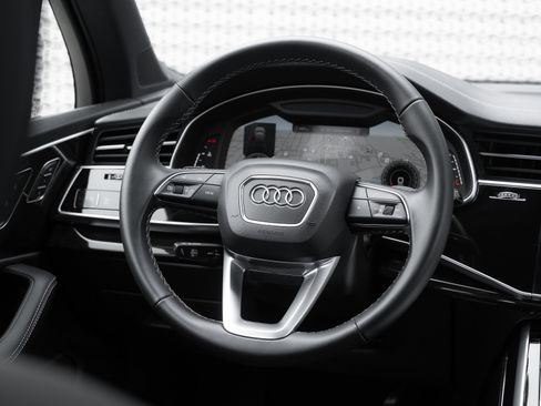 Certified 2025 Audi Q7 3.0T Premium Plus w/ Premium Plus Package image 9