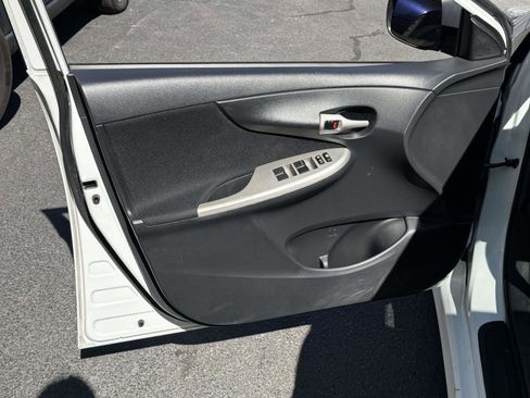 Used 2013 Toyota Corolla S w/ Premium Pkg FWD image 14
