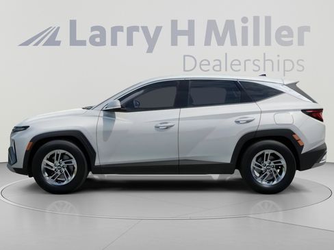 New 2026 Hyundai Tucson SE FWD image 3