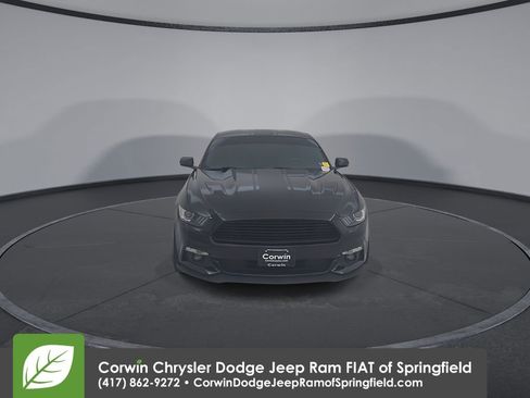 Used 2017 Ford Mustang GT Premium w/ Equipment Group 401A image 6