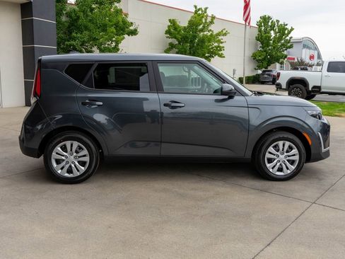 New 2025 Kia Soul LX image 8