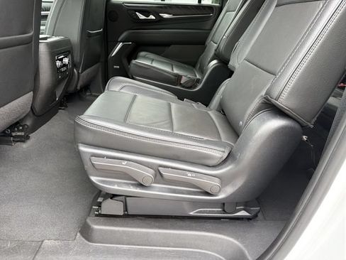Used 2023 GMC Yukon XL Denali RWD image 33