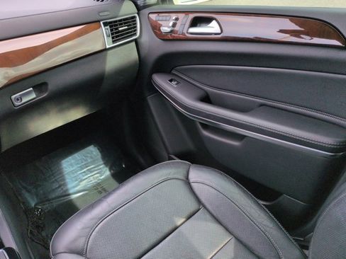 Certified 2018 Mercedes-Benz GLS 550 4MATIC image 17