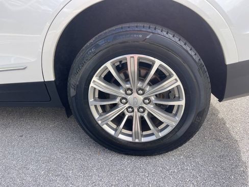 Used 2018 Cadillac XT5 Luxury w/ Driver Awareness Package AWD/4WD image 26