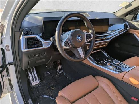 Used 2024 BMW X5 xDrive50e w/ M Sport Package image 10