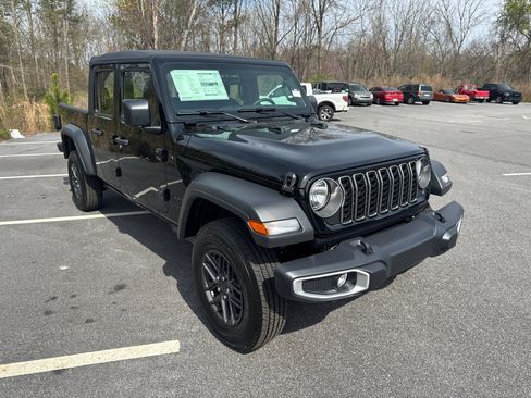 New 2026 Jeep Gladiator Sport image 3