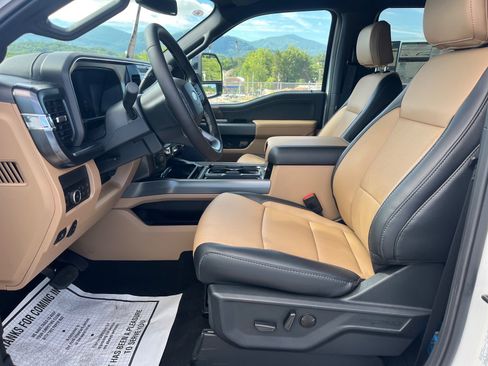 New 2026 Ford F250 Lariat w/ Tremor Off-Road Package AWD/4WD image 18
