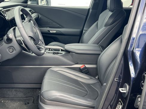 Used 2025 Lexus TX 500h AWD w/ Technology Package image 12