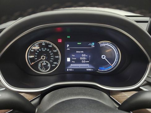 Used 2024 Genesis G80 image 9