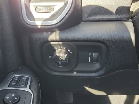 Used 2024 RAM 2500 Big Horn image 14