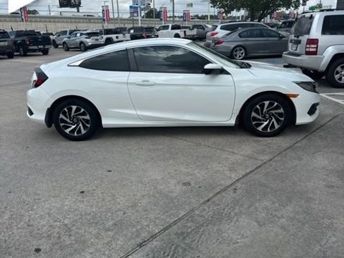 Used 2016 Honda Civic LX image 2