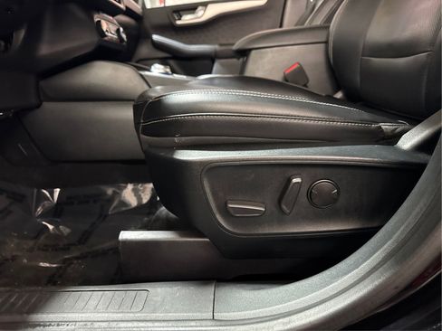 Used 2020 Ford Escape SEL AWD/4WD image 17