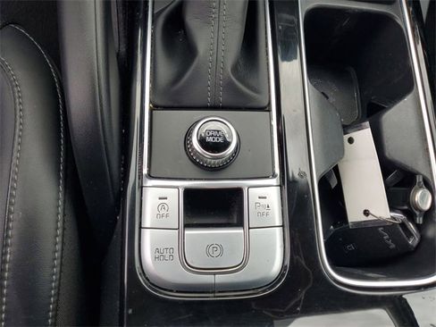 Used 2022 Kia Telluride LX image 24