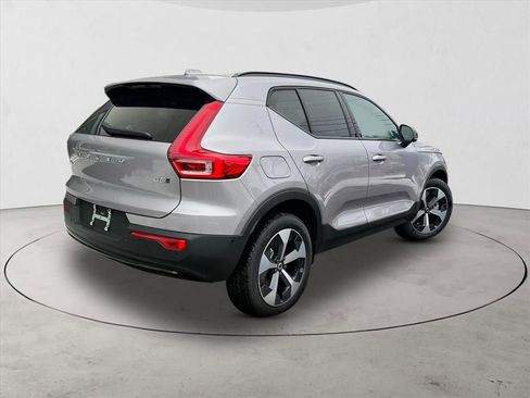 New 2026 Volvo XC40 B5 Plus w/ Protection Package Premier AWD/4WD image 5
