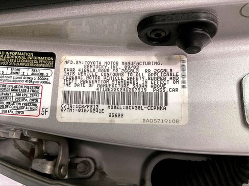Used 2004 Toyota Camry LE FWD image 34